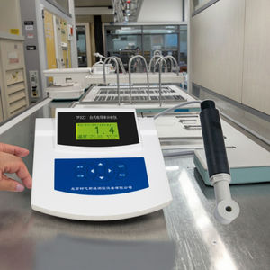 Analyseur de conductivité de testeur de qualité de l'eau du robinet super précis pour les tests de laboratoire des industries alimentaires biochimiques pharmaceutiques - Product Image 1