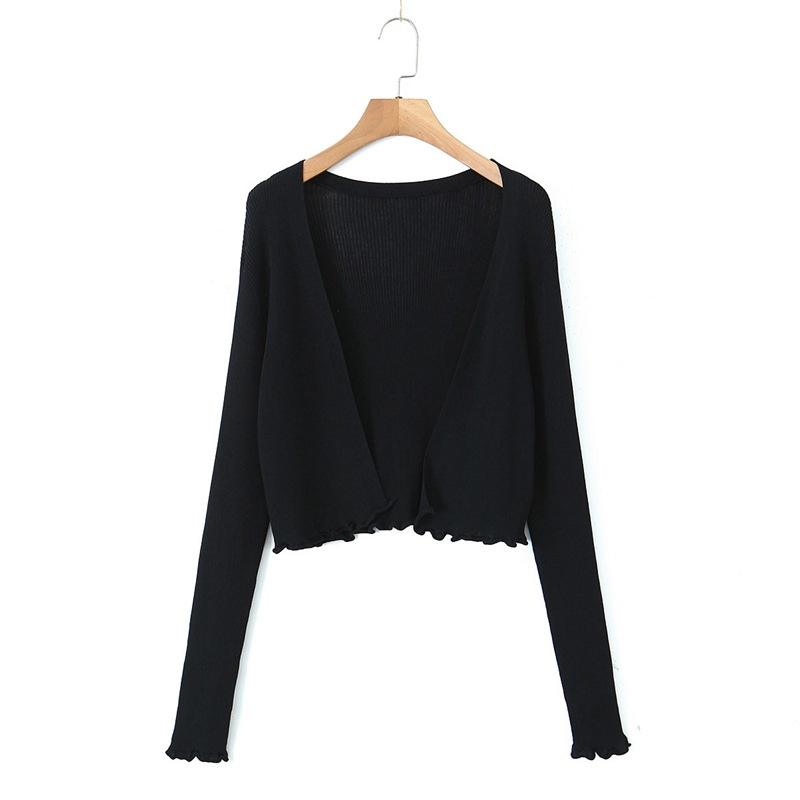 เสื้อคาร์ดิแกนสีดำ