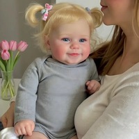 YOURBRAND Boîte de présentation haut de gamme Poupée bébé en silicone avec cheveux implantés à la main Reborn Fille Cadeau pour les amateurs