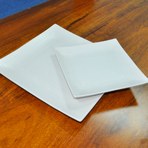 Blanc <span class=keywords><strong>en</strong></span> relief <span class=keywords><strong>en</strong></span> <span class=keywords><strong>grès</strong></span> assiettes carrées assiettes <span class=keywords><strong>en</strong></span> céramique blanches - Product Image 3