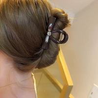 Pince à cheveux tendance en acier inoxydable écaille de tortue pour femme, étanche et écologique, idéale pour maintenir les queues de cheval et les occasions de mariage