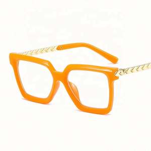 Hot Selling Fashion Luxury <b>Large</b> <b>Frame</b> Lady Sunglasses Gradient Metal Sunglasses UV400 Oversized Square Women Sunglasses 2021 - Product Image 4