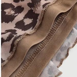 Robe Courte Décontractée d'Été pour Femmes, Imprimé Léopard, Col Halter en V, Sexy, Plissée, pour Soirée, Méthode de Tissage – Grande Vente - Product Image 5