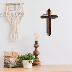 <span class=keywords><strong>Cruz</strong></span> <span class=keywords><strong>de</strong></span> madera cristiana religiosa Decoraciones <span class=keywords><strong>de</strong></span> pared 3D Multicolor Triple apilado <span class=keywords><strong>Cruz</strong></span> <span class=keywords><strong>de</strong></span> madera decorativa para <span class=keywords><strong>la</strong></span> decoración <span class=keywords><strong>de</strong></span> <span class=keywords><strong>la</strong></span> iglesia del hogar - Product Image 4
