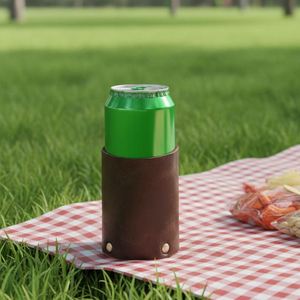 Housse de canette et de bouteille en cuir PU durable, moderne et gaufrée, pour le camping en plein air, cadeaux promotionnels personnalisés de bienvenue - Product Image 2