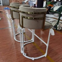 Tabourets de bar de luxe légers en acier inoxydable avec dossier, pour la maison et le commerce, en velours doré, hauteur comptoir, ensemble de tabourets de bar
