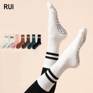 RUIQUWIN Calcetines de Yoga Profesionales para Mujer, Absorbentes de Sudor, Antideslizantes, a Rayas, 100% Algodón, con Borde Sin Costuras, Venta al Por Mayor - Product Image 1