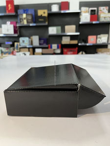 กล่องกระดาษลูกฟูกสีน้ำตาลแบบกำหนดเอง พิมพ์โลโก้สีบรอนซ์ บุฟองน้ำ บรรจุภัณฑ์นาฬิกา เป็นมิตรกับสิ่งแวดล้อม กล่องกระดาษแข็งสำหรับขนส่งทางอากาศ ปิดผนึกด้วยแม่เหล็ก - Product Image 6