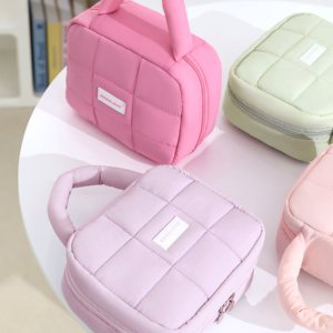 Модная нейлоновая многофункциональная косметичка на заказ, разноцветная Водонепроницаемая дорожная косметичка на молнии - Product Image 2