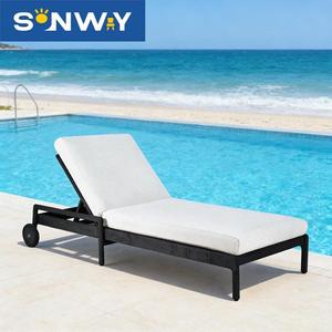 Nouvelle arrivée : chaise longue en teck massif avec roulettes, style nordique, pour jardin, hôtel, <span class=keywords><strong>piscine</strong></span>. - Product Image 5