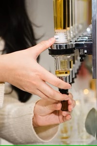 12pcs 375ml Bulk Semi-Automatic <b>Perfume</b> Bar Dispenser Display Stand Glass Metal Transparent Wedding Decorations <b>Bottles</b> Custom - Product Image 2