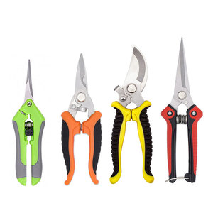 Joli ensemble de 4 cisailles de jardinage en acier inoxydable à lames croisées pour la taille des fleurs et des vigne - Product Image 2