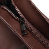 Sac à main en cuir PU personnalisé pour femmes, fabriqué en usine OEM, grand sac fourre-tout, style de mode de luxe 2025
