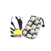 Serviette de sport RPET personnalisée, imprimée numériquement, séchage rapide, microfibre, sublimation, avec sac en tissu à cordon.