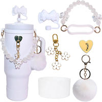 CZFIT ZZZ97 Ensemble d'accessoires : Cache-paille pour tasse, Housse de protection en silicone, Pompom, Porte-clés, Dragonne de poignée en perles