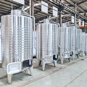 SUS304 Wine Fermenter Equipment Cooling Jacket Fermenting Tanks For Wine Production