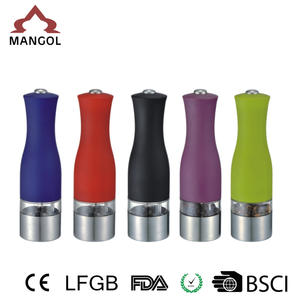 Molinillo de Pimienta Eléctrico de Acero Inoxidable, 5.7*20.5 cm, Carcasa de Goma, Utensilio de Cocina - Product Image 4