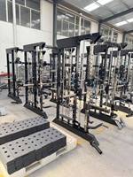Système de poulie à câbles multiples à usage commercial Cage d'alimentation à squat Smith Machine Power rack tout en un entraîneur multifonctionnel