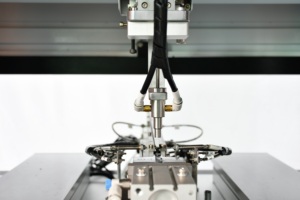 เครื่องยึดสกรูอัตโนมัติพร้อมตัวส่งสปริงแบบสั่นสะเทือนสำหรับผลิตภัณฑ์อิเล็กทรอนิกส์ 3C กล่องรับสัญญาณโทรทัศน์ และคอมพิวเตอร์ - Product Image 6