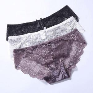 Nouveautés : Culotte string sexy à fesses ouvertes pour jeunes femmes matures, avec bas. - Product Image 2