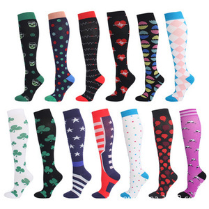Calcetines de compresión para mujer, largos, de nailon elástico, de caña alta, para correr, calentadores de piernas, con patrón de bloques de color, calcetines casuales regulares - Product Image 2