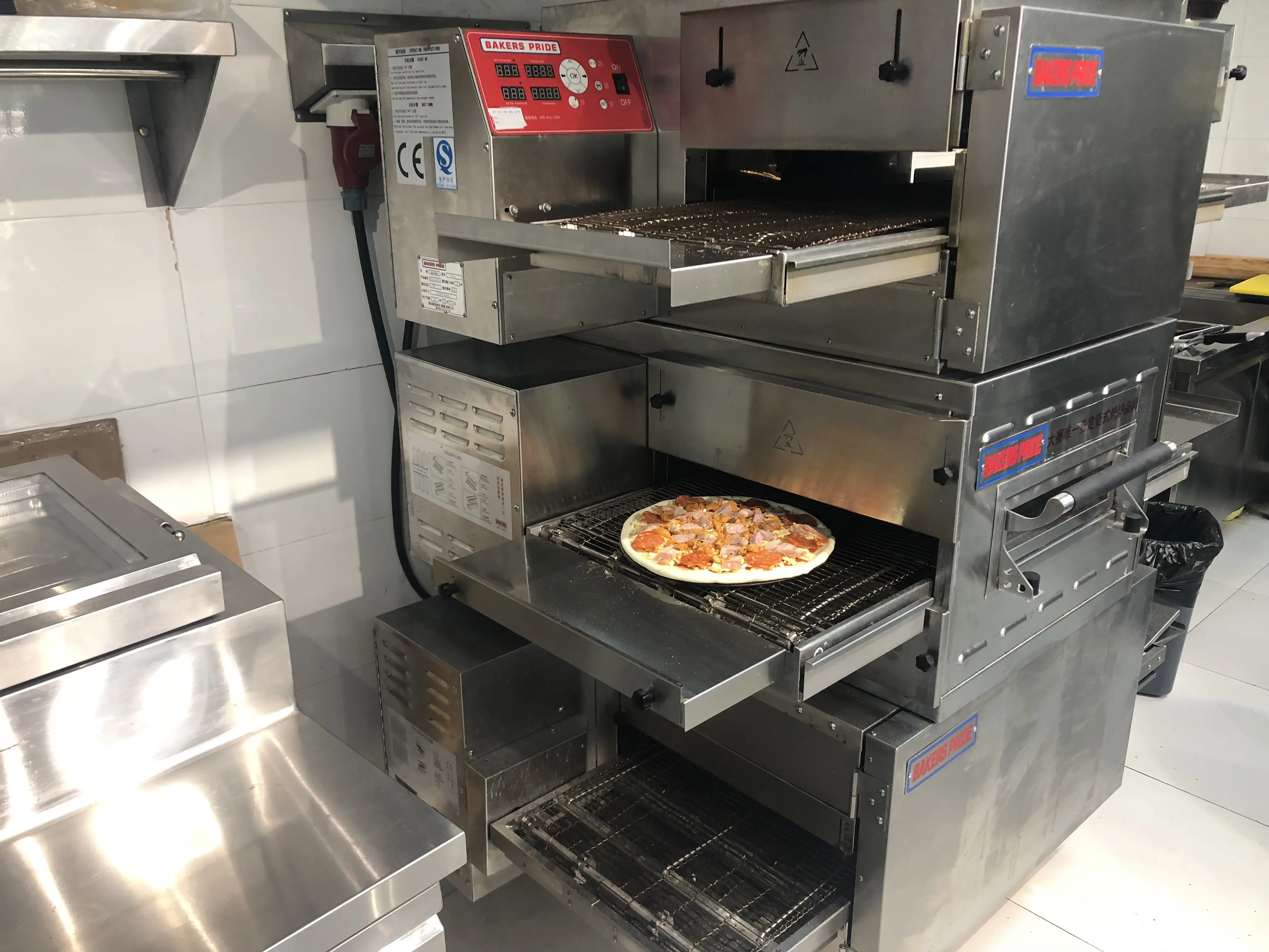 Oven kue komersial profesional, Impinger rantai konveyor Oven Pizza meja