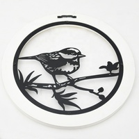 Plaque murale en métal avec arbre et oiseau suspendue Art mural rond décoratif d'intérieur Ferme rustique Cadre en bois Décoration murale en métal Fournitures
