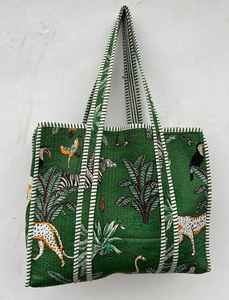 Bolso de Mano Acolchado de Algodón con Estampado Artesanal, Hecho a Mano en India, para Necesidades Cotidianas, Viajes y Compras - Product Image 6