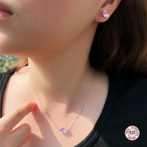 Scintillante Set di Gioielli in Argento Sterling 925 con <span class=keywords><strong>Collana</strong></span> e Orecchini a Cuore Rosa in Zirconia per Ragazze per Uso Quotidiano Regalo di <span class=keywords><strong>San</strong></span> <span class=keywords><strong>Valentino</strong></span> - Product Image 3