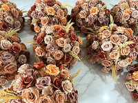 Centre de table en forme de boule de fleurs de rose en soie terracotta orange brûlé de style Maillard, durable et de haute qualité, pour la décoration de table de mariage d'automne