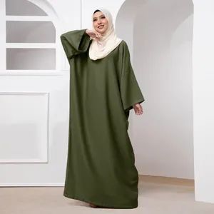 Sıcak satış geleneksel müslüman giyim saten lüks Abaya 2 parça Abaya seti kadınlar mütevazı elbiseler