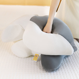 Nouvelle conception créative, oreiller en forme d'arête de poisson mignon, poupées amusantes, oreiller mignon, jouet en peluche, cadeau de la Saint-Valentin, cadeau d'anniversaire pour filles et garçons - Product Image 3