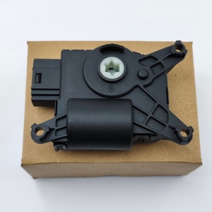 Attuatore Sportello Miscelatore 7H0907512C per <span class=keywords><strong>Volkswagen</strong></span> T5 <span class=keywords><strong>T6</strong></span> 7E0907512A - Product Image 2