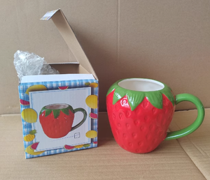 Vente en gros de tasses en céramique en forme de fruit pour animaux de compagnie mignons de bureau créatif européen et américain tasses créatives tasses en céramique citrouille orange - Product Image 1