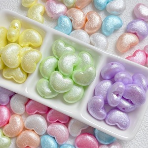 Perle Acriliche Effetto Perla con Superficie Rugosa a Forma di Cuore con Fori Passanti per Creazioni Fai-da-Te di Charm per Telefoni e Portachiavi - Product Image 1