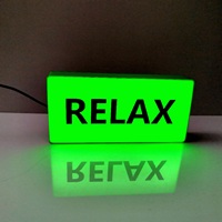 Boîte à lumière de luxe avec logo pour boutique de bijoux, avec graphismes personnalisés haute définition