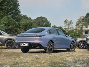 Best-seller 2026 Modèle Asie Centrale Changan Eado Quatrième Génération 1.5T 500Bar Smart-Power Berline 4 Portes 5 <span class=keywords><strong>Places</strong></span> - Product Image 5