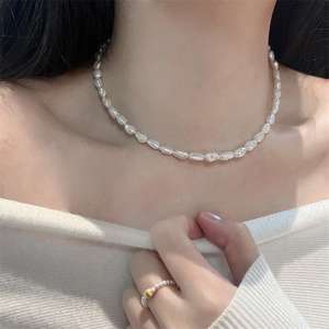 Collar de Plata de Ley S925 con Diseño Barroco Zhi Zhen, Joyería de Perlas de Nicho, Moderna y Elegante - Product Image 2