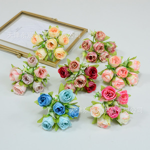 ดอกกุหลาบประดิษฐ์แบบช่อ ขนาด 3.5 ซม. จาก Dongchen Crafts ทำจากผ้าไหม เหมาะสำหรับตกแต่งงานแต่งงานและตกแต่งบ้าน - Product Image 4