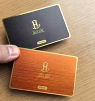 Biglietti da Visita in PVC Nero di Alta Qualità, Impermeabili, Resistenti alle Piegature, con Bordo Dorato, Stampa Personalizzata Fronte-Retro a Colori