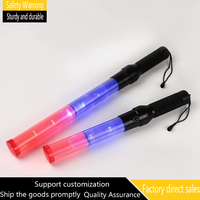 Bâton de signalisation LED rechargeable de 54 cm avec écran d'affichage et lumière d'avertissement clignotante pour le contrôle du trafic - Vente en gros Lb