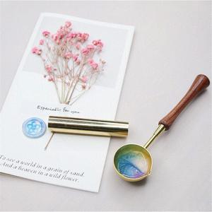 <span class=keywords><strong>Sello</strong></span> de cera con inicial del alfabeto, almohadilla de silicona con <span class=keywords><strong>sello</strong></span> de cera, accesorio para pintar, cuchara, botella - Product Image 1