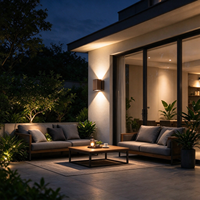 Lampes murales extérieures carrées avec plusieurs options de finition (brun, gris, noir, blanc) pour les projets d'éclairage de villas, d'hôtels, de jardins et de couloirs.