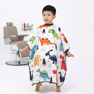 Capa de Peluquería Infantil Inyint Super Hero, Diseño de Dinosaurio de Dibujos Animados Antiadherente, Capas Infantiles de Poliéster con Estampado Aleatorio - Product Image 3