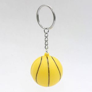 Vente en gros de porte-clés de basket-ball vintage et de dessins animés Yunlay de luxe en PVC 4CMPVC pour cadeaux et accessoires de Noël - Product Image 2