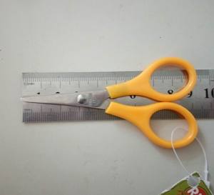 Thép Không Gỉ Loại Vật Liệu Đa Mục Đích Cắt Văn Phòng Sử Dụng Cao Su Màu Xanh Xử Lý Kéo Với Lưỡi Cùn 12Cm - Product Image 4