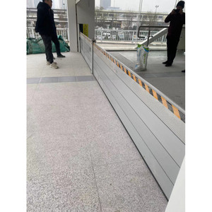 Barrière <span class=keywords><strong>anti</strong></span>-<span class=keywords><strong>inondation</strong></span> en aluminium, barrière <span class=keywords><strong>de</strong></span> protection contre les inondations, barrière d'urgence, mot-clé, barrière d'eau, barrière contre les eaux inondées, besoins <span class=keywords><strong>de</strong></span> sauvetage en cas d'<span class=keywords><strong>inondation</strong></span> - Product Image 1