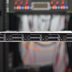 Serveur rack 1U double socket PowerEdge R6525 EPYC 7702 8 Go 1 To double port 10/25 GbE SFP28 Réseau 2,9 GHz - Product Image 1