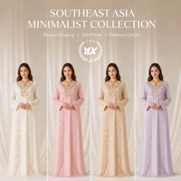 Robe longue de soirée personnalisée OEM, ivoire, avec panneaux floraux en relief et embellissement métallique au col, vente en gros directe usine