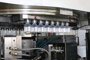 Vente d'usine de qualité de première qualité Remplissage et fabrication de bouteilles en plastique de haute qualité Prix de la machine avec CE et ISO - Product Image 3